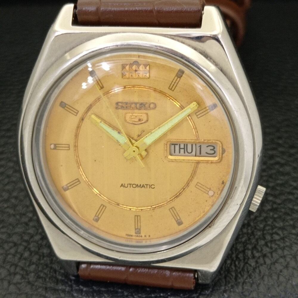 Vintage 1993 Seiko Automatic Mens Silver Watch W/daydate & Gold accents - Picture 3 of 10
